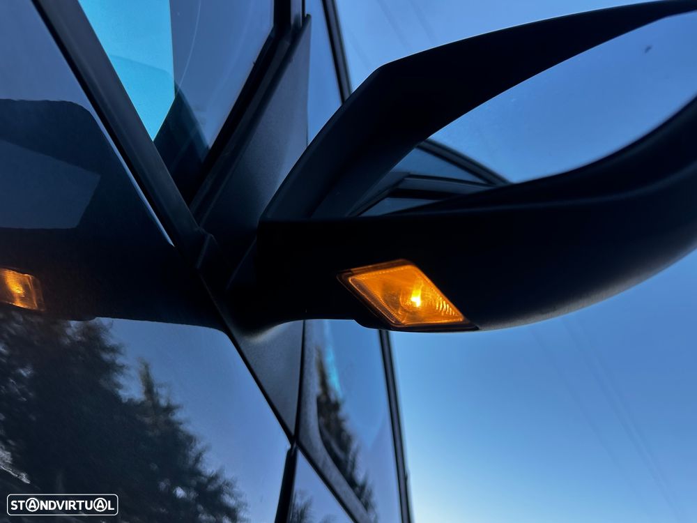 Ford S-Max 2.0 TDCi Titanium 7L - 20