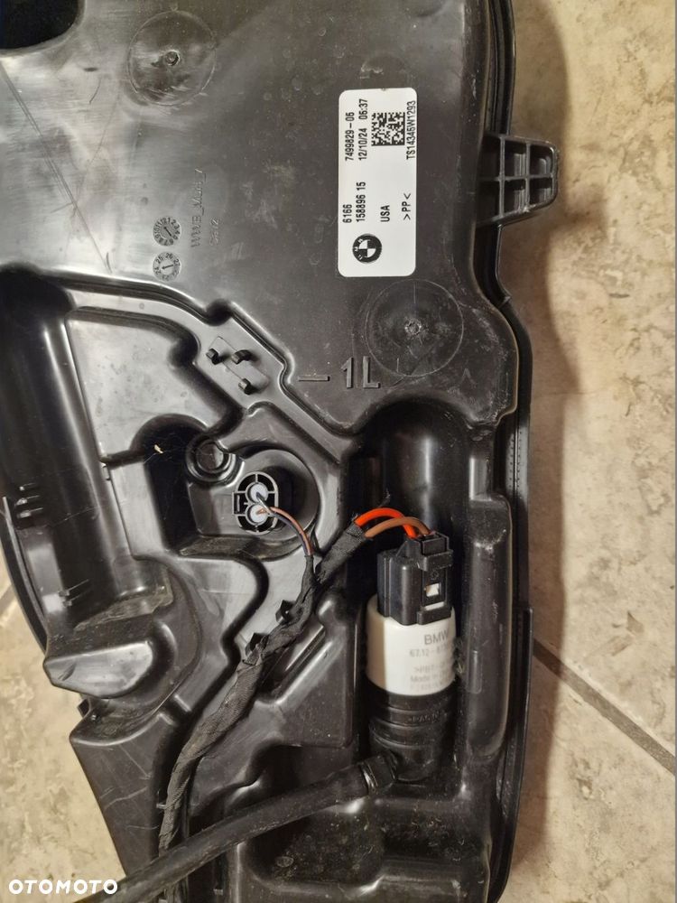 ZBIORNIK SPRYSKIWACZY POMPKA BMW X6 G06 7499829 - 3