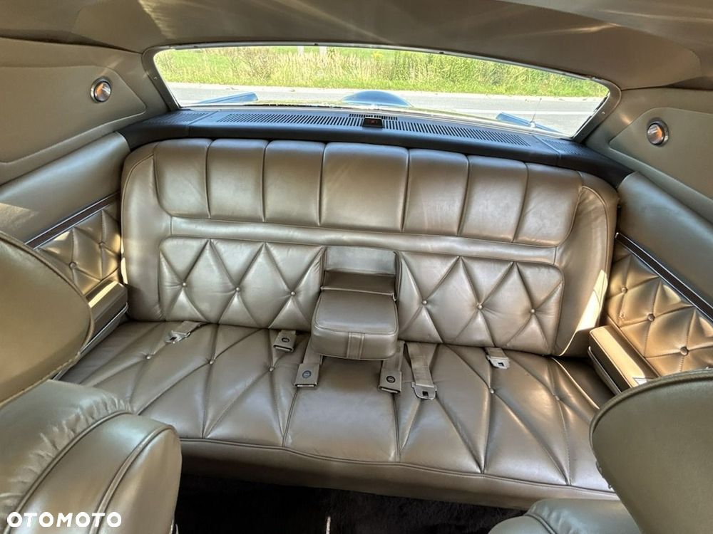 Lincoln Continental - 12