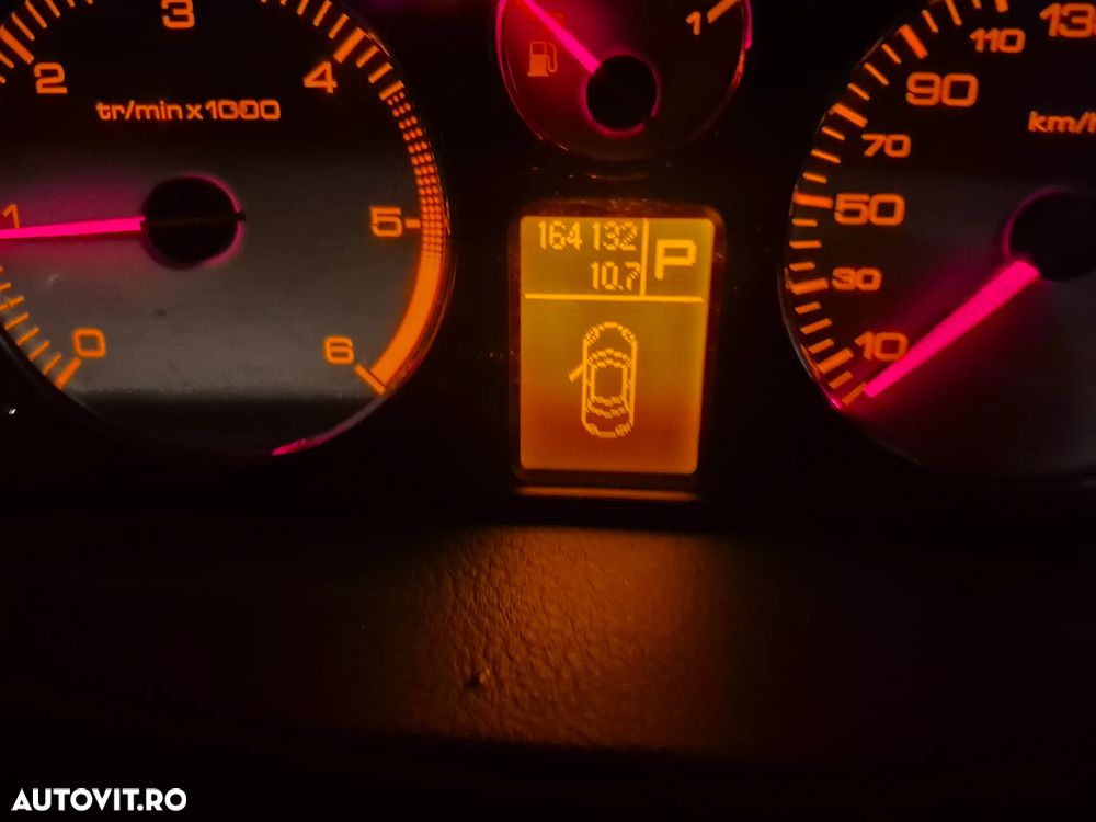 Peugeot 407 SW 2.0HDi ST Sport FAP Aut - 15