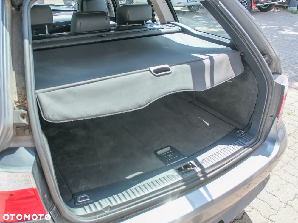 BMW Seria 5 520d - 35