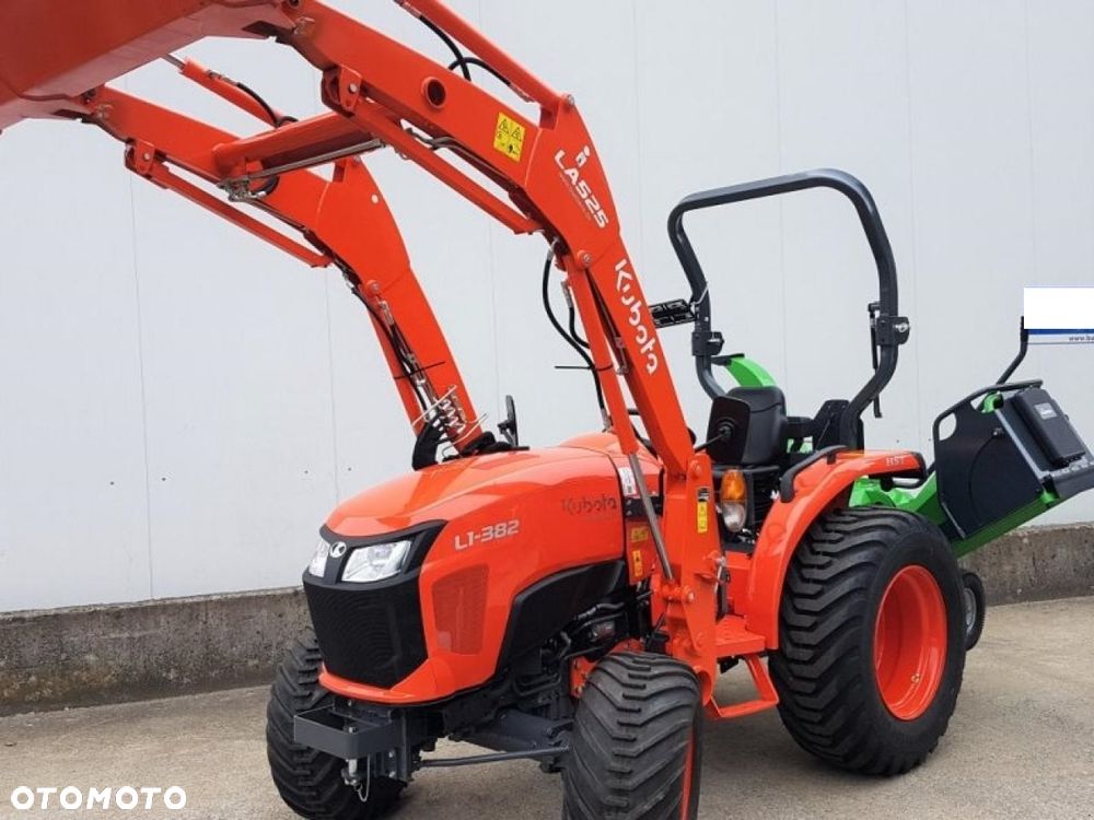 Kubota Kubota l1-382 z ładowaczem czołowym KOMPAKTOWY CIĄGNIK ,2022