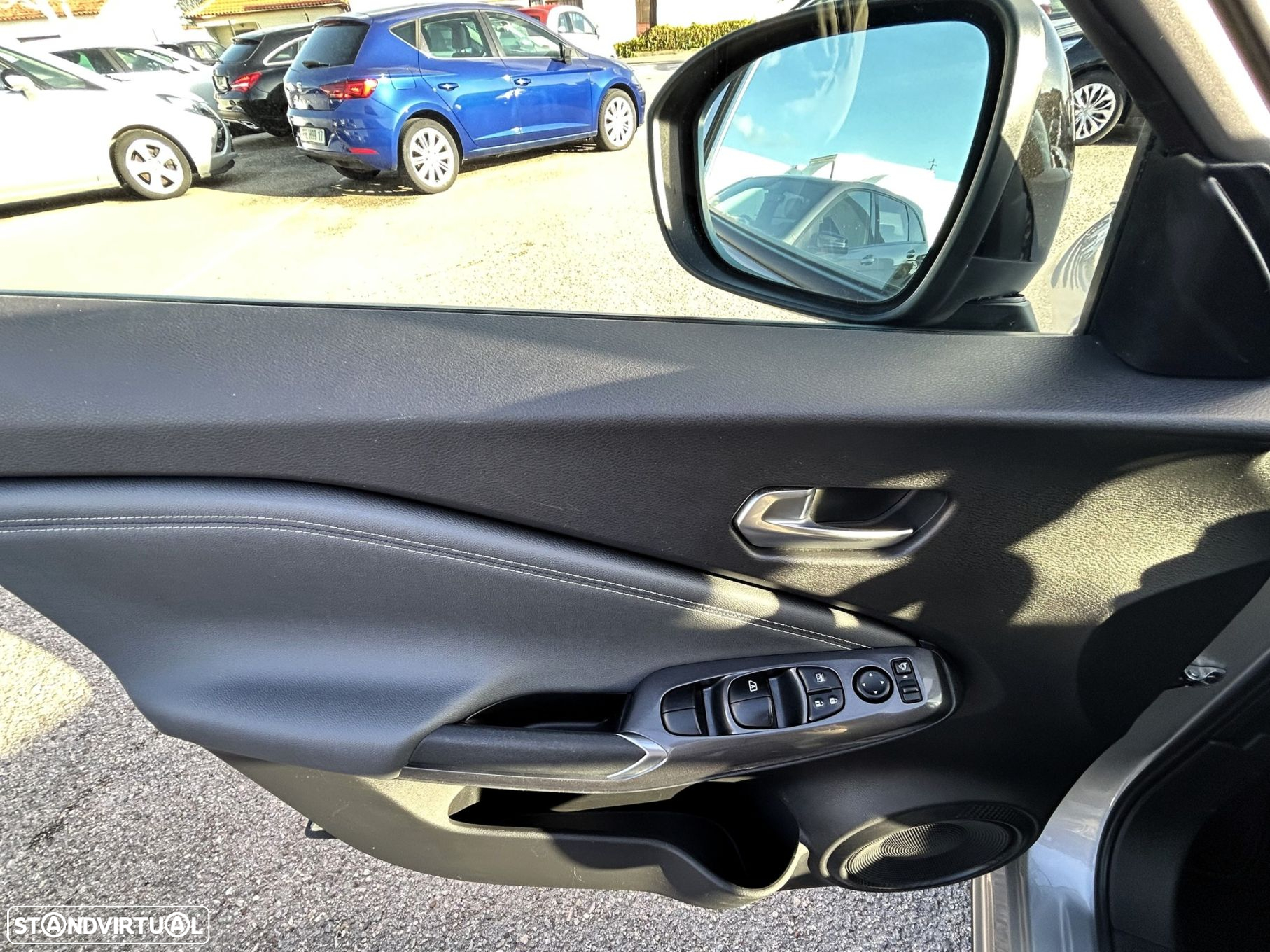 Nissan Juke 1.0 DIG-T N-Connecta DCT - 10