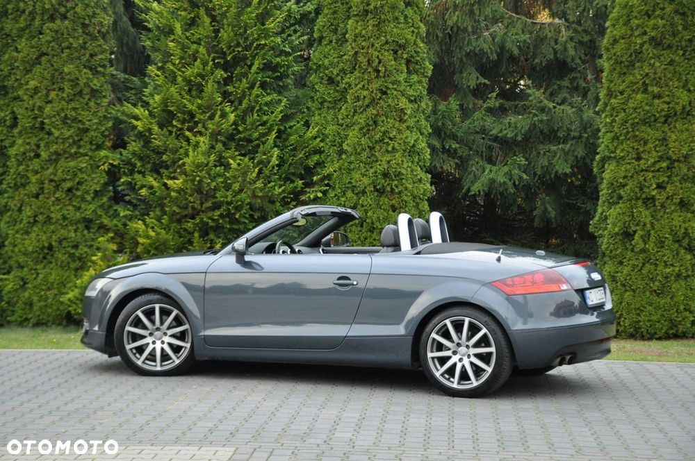 Audi TT Roadster - 16
