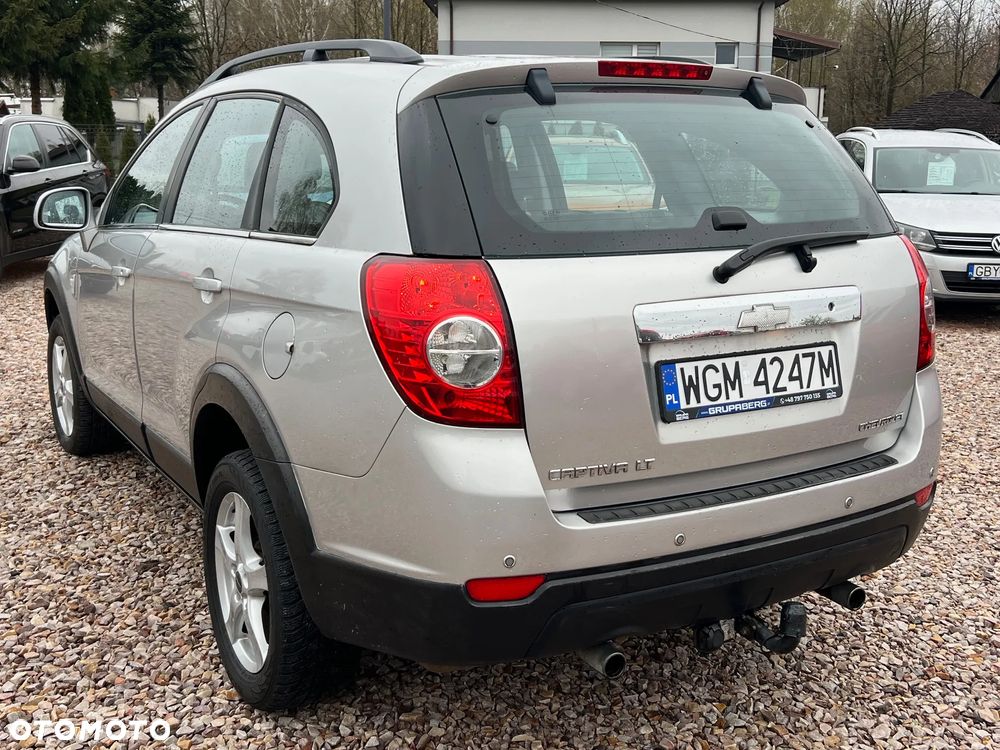 Chevrolet Captiva 2.4 LS - 6