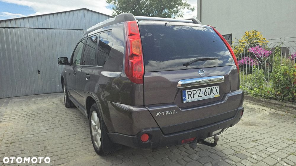 Nissan X-Trail 2.0 dCi LE - 8