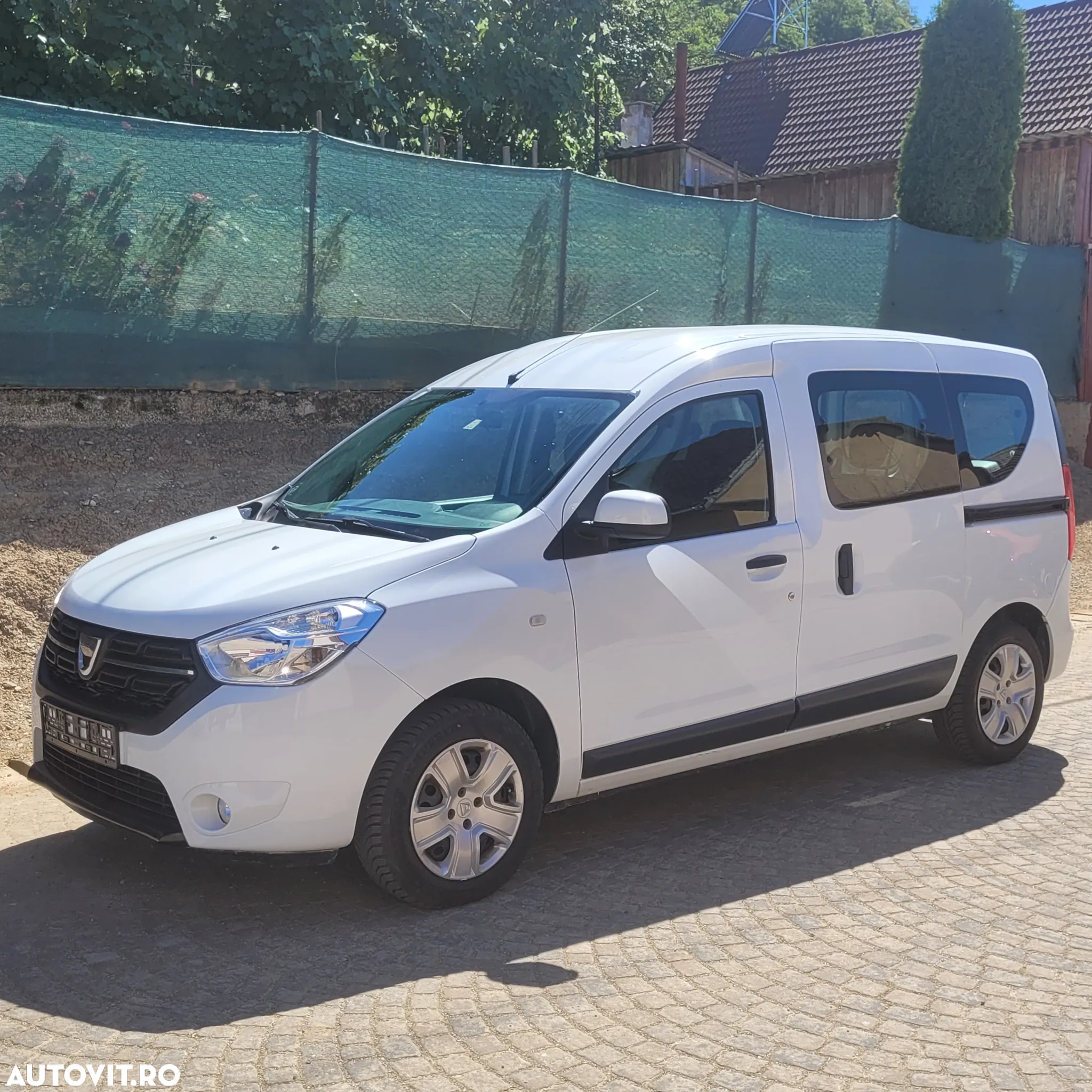 Dacia Dokker 1.6 102 CP Laureate - 2