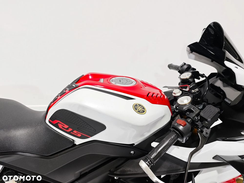 Yamaha YZF - 10