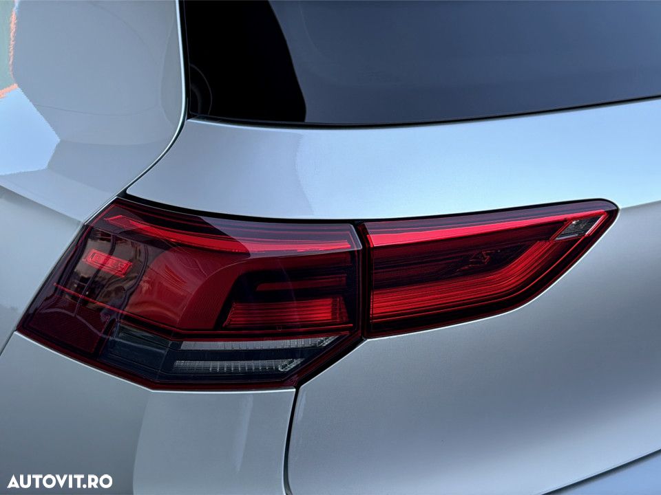 Volkswagen Golf 2.0 TDI SCR DSG Life - 11