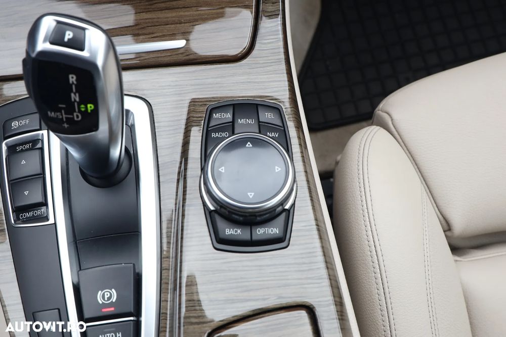 BMW Seria 5 525d Aut. - 22