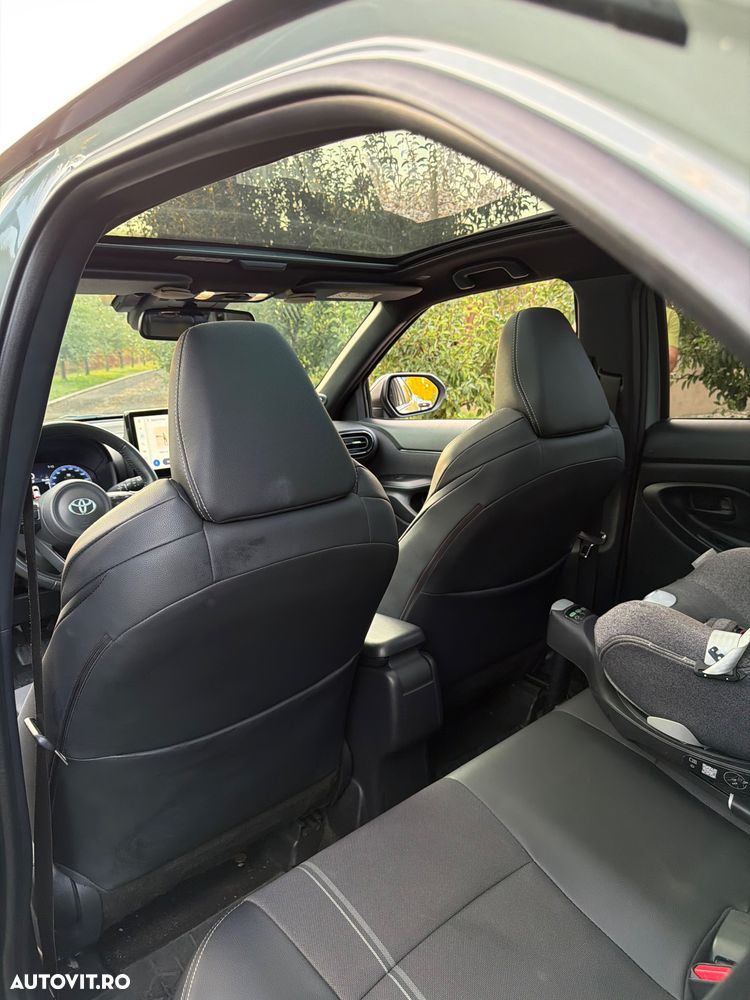 Toyota Yaris Cross - 17