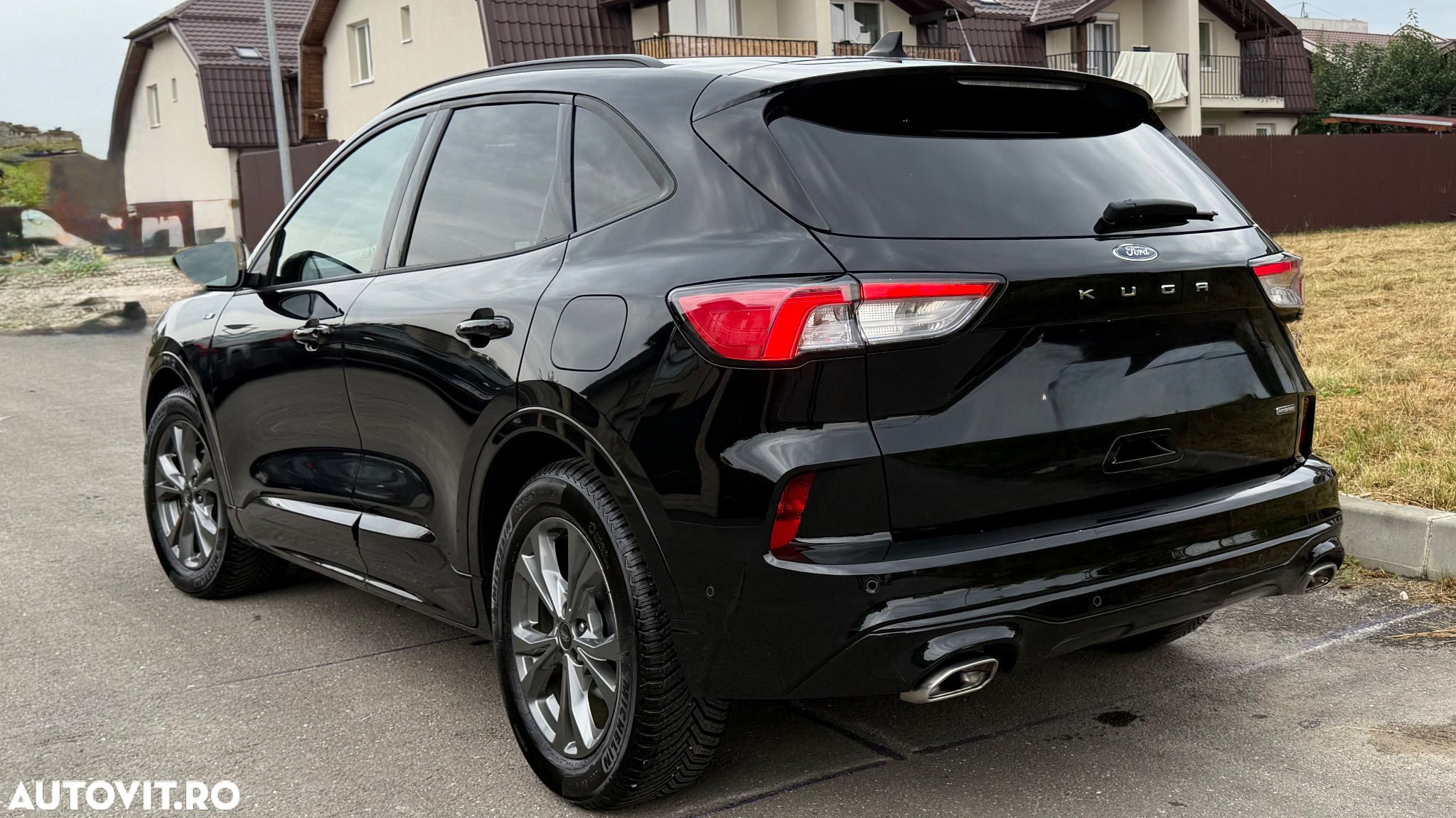 Ford Kuga 2.5 Duratec FHEV ST-LINE - 36