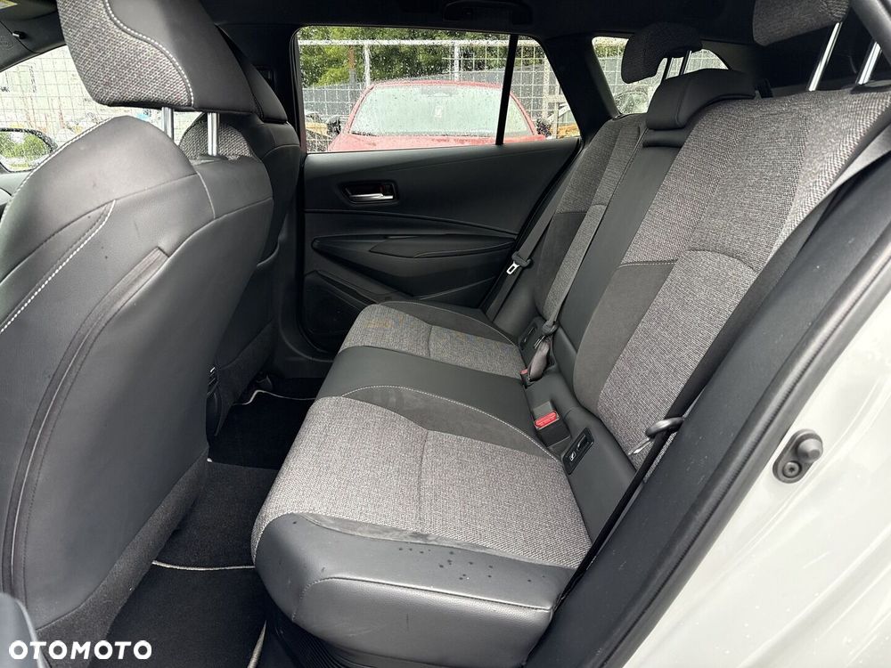 Toyota Corolla 1.8 Hybrid Style - 21