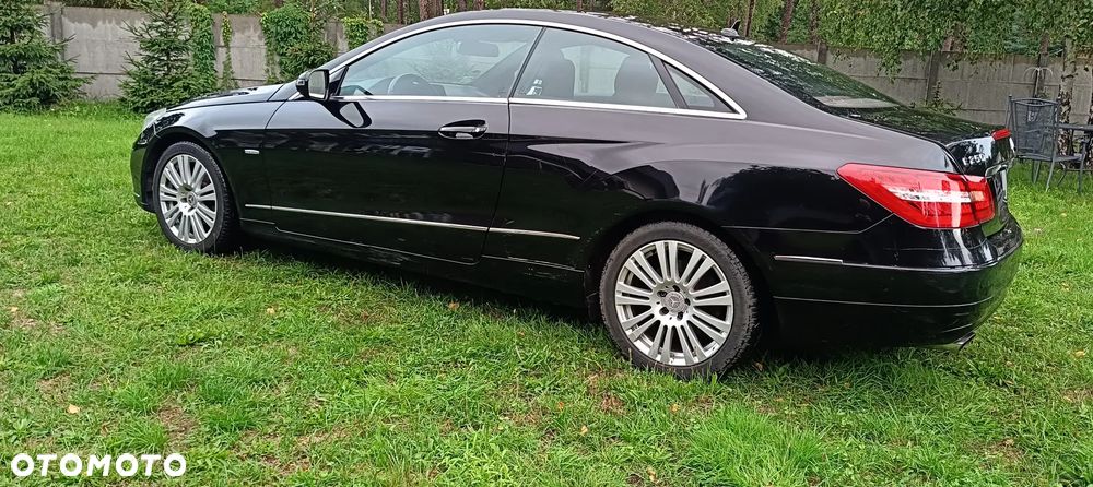 Mercedes-Benz Klasa E 250 CGI BlueEFFICIENCY Automatik Elegance - 7