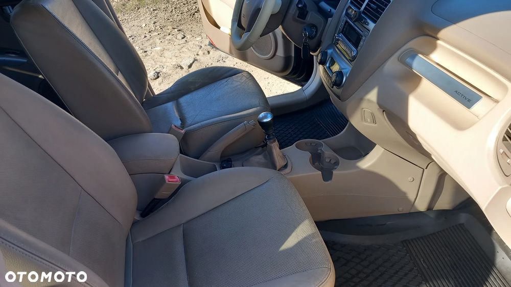 Kia Sportage 2.0 CRDI 4WD Cup - 11