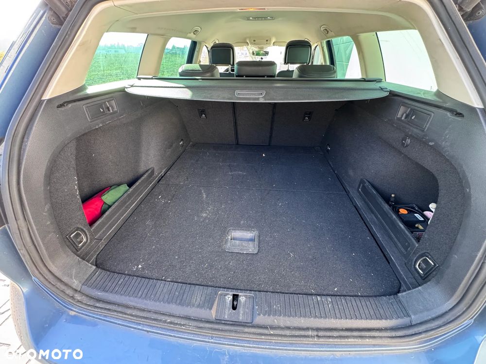 Volkswagen Passat - 7