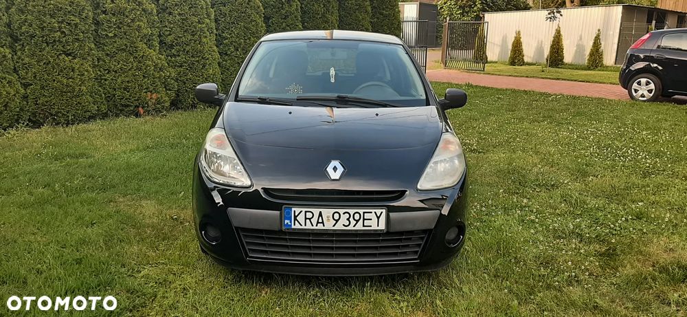 Renault Clio - 26