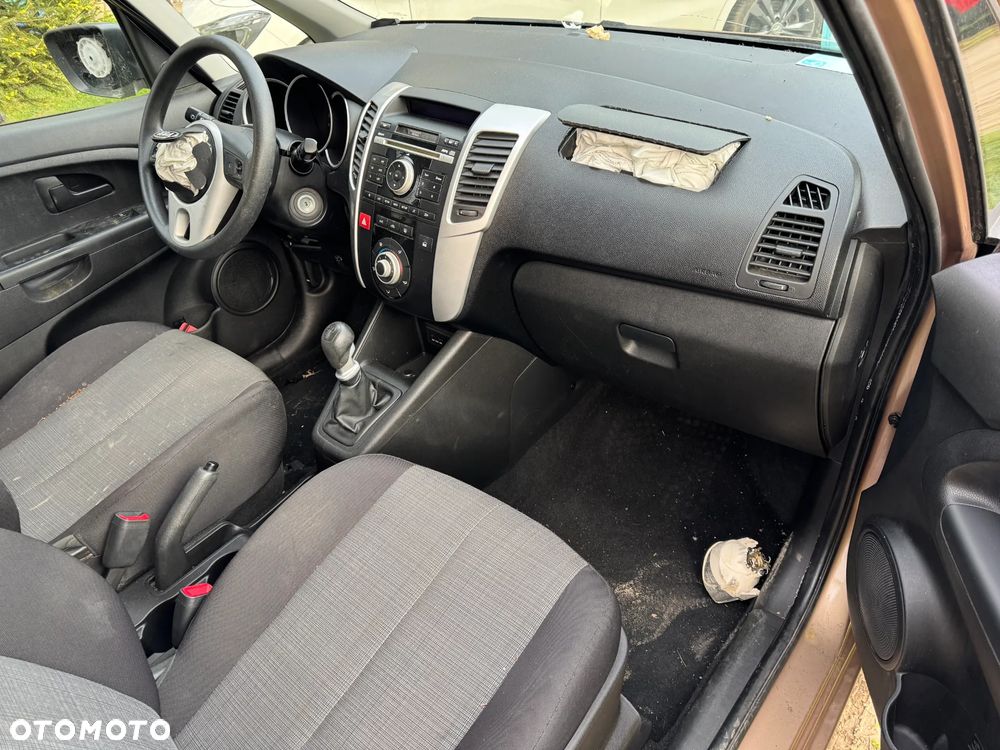 Kia Venga 1.4 CVVT Attract - 7