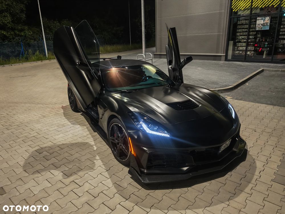 Chevrolet Corvette - 9