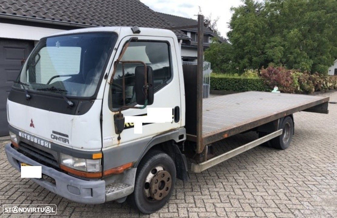 Mitsubishi Canter 2.8 TD de 1999 disponível para peças - 1