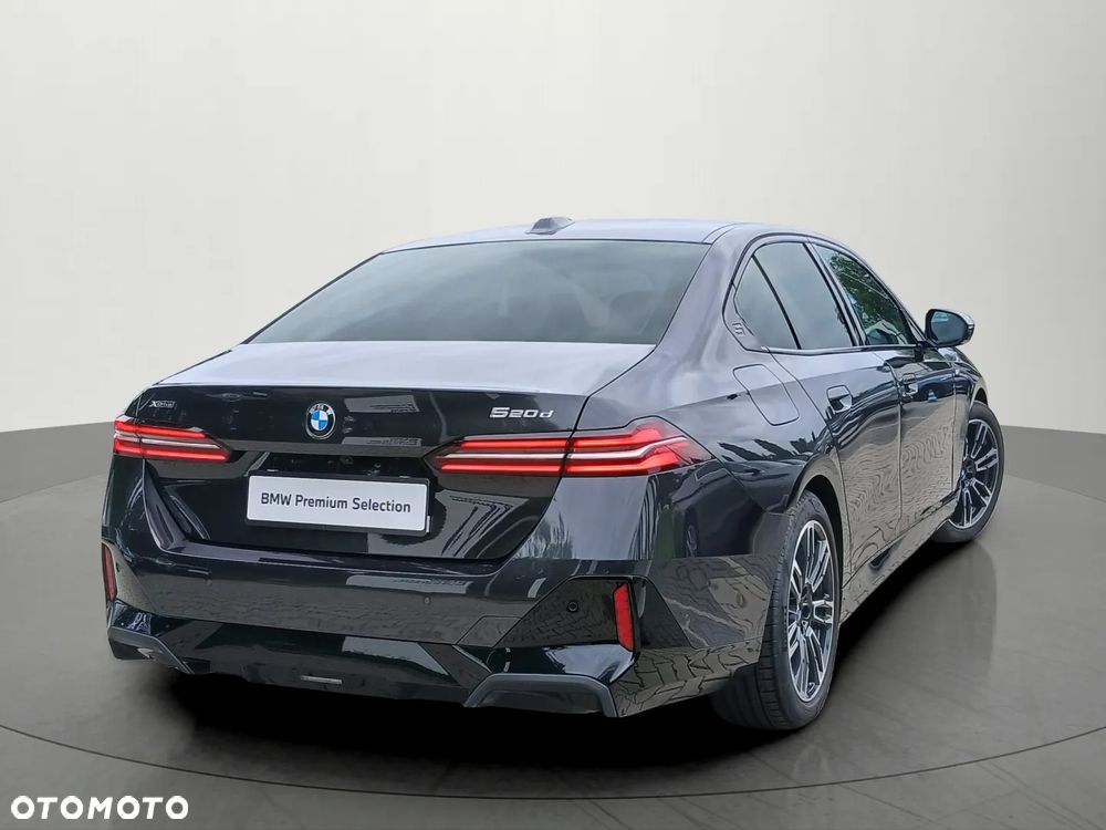 BMW Seria 5 520d xDrive mHEV M Sport - 5