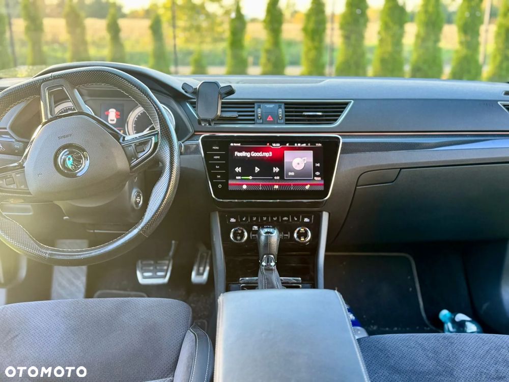 Skoda Superb 2.0 TSI 4x4 DSG Sportline - 8