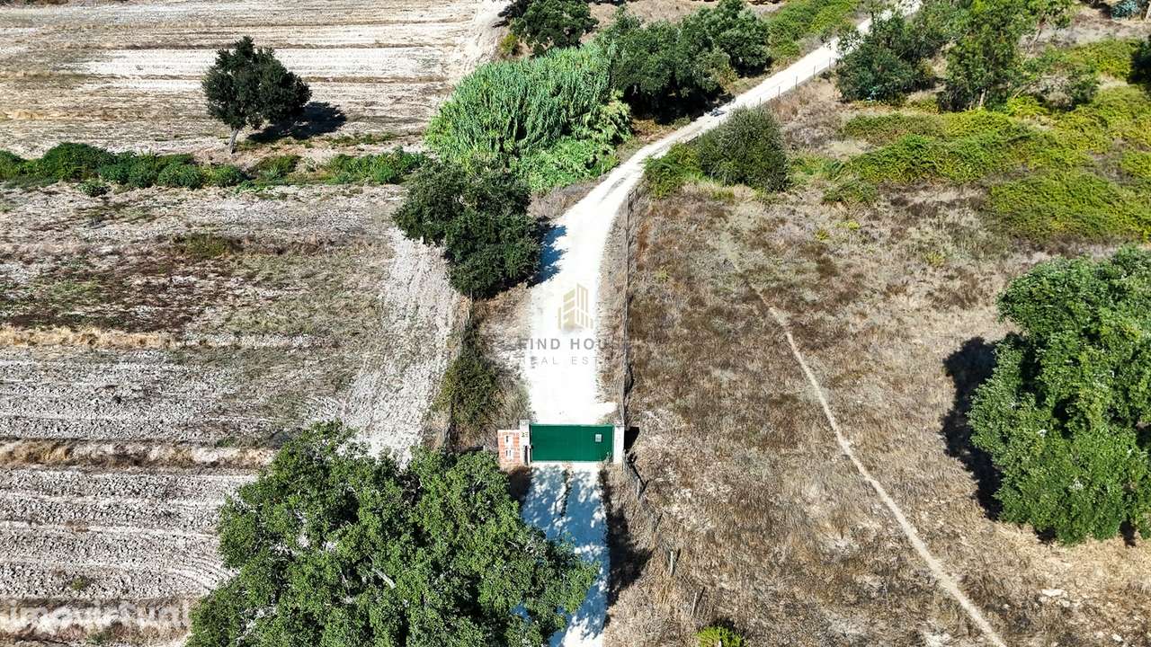 Herdade com total de  140 ha na freguesia da Raposa, Almeirim - Grande imagem: 2/35