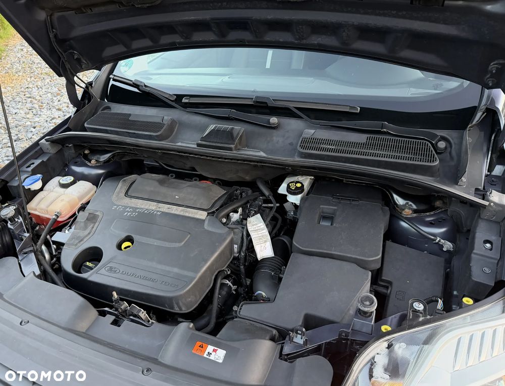 Ford Kuga 2.0 TDCi 4x4 Titanium - 37