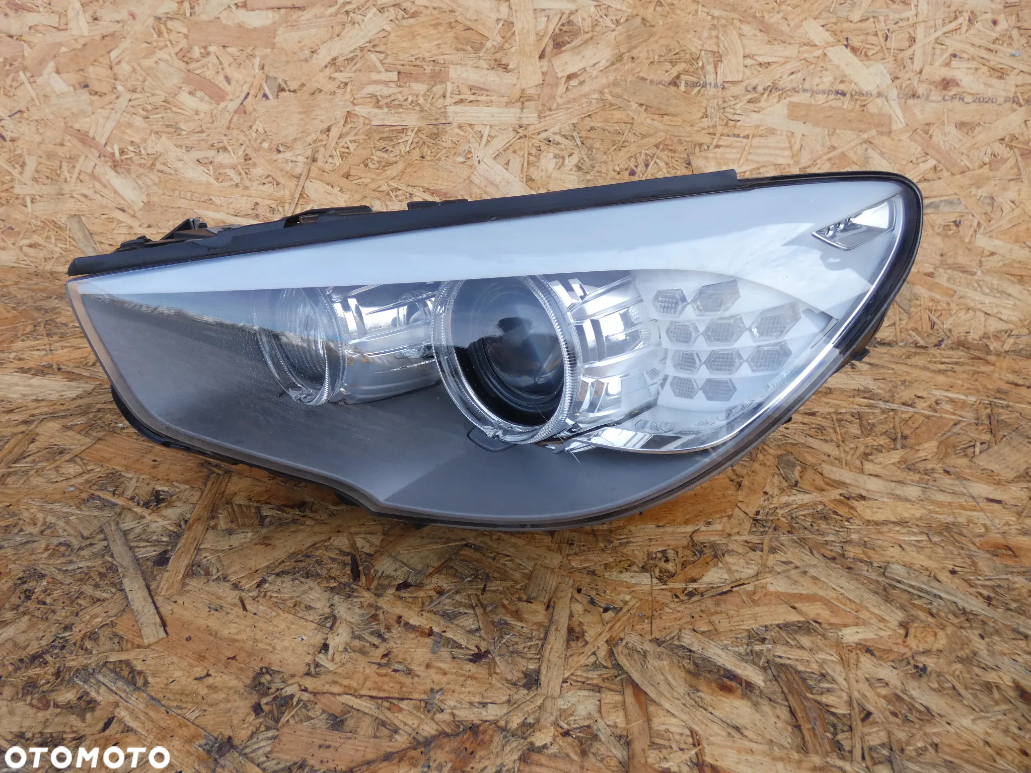 BMW F07 GT  LAMPA PRZÓD BI-XENON SKRĘTNA 7199613 - 2