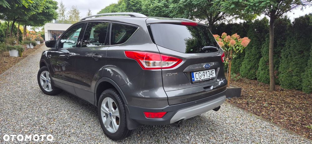 Ford Kuga 1.5 EcoBoost 2x4 Trend - 23