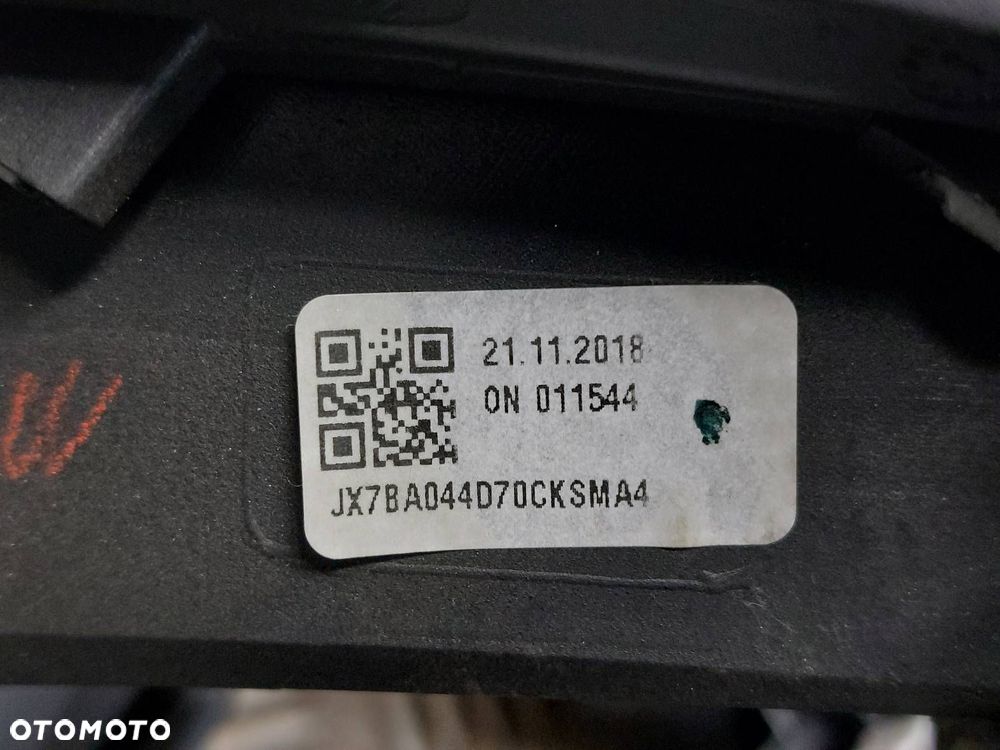 RAMKA LICZNIKA KRATKI NAWIEWU LISTWA OZDOBNA KONSOLI FORD FOCUS MK4 EU - 12