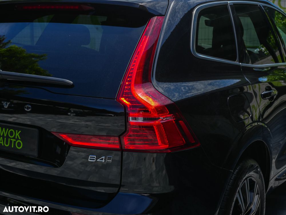 Volvo XC 60 B4 MHEV AT8 AWD Inscription - 16