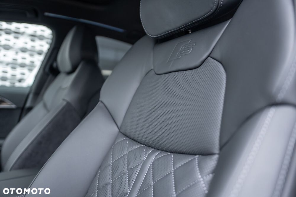 Audi A8 - 14