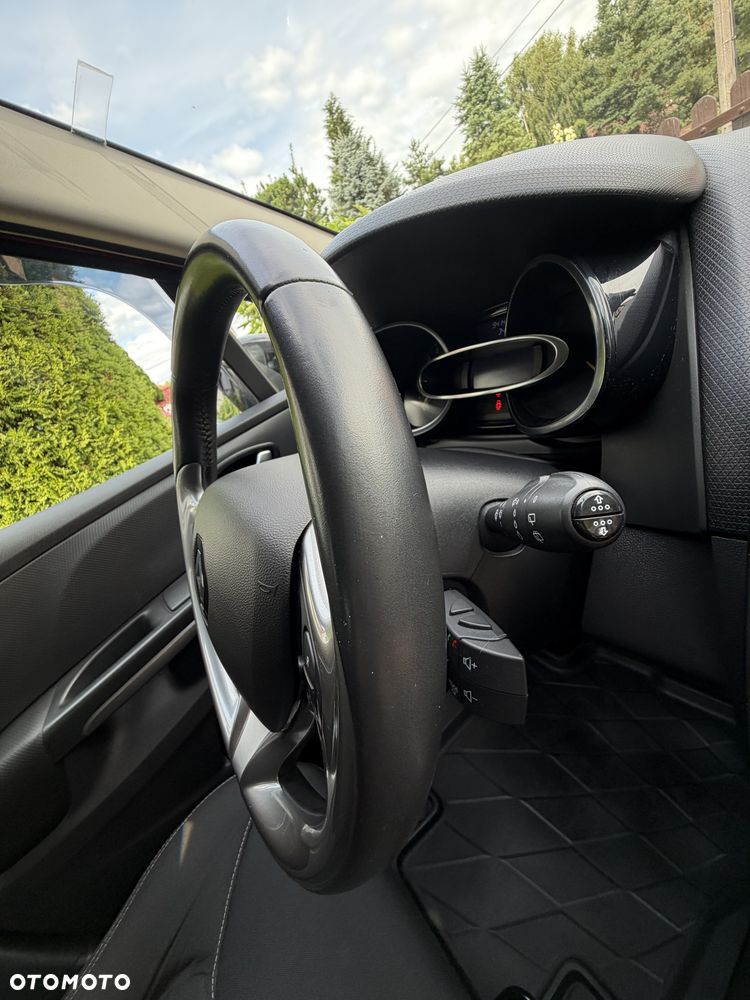 Renault Clio 1.2 16V Limited - 26
