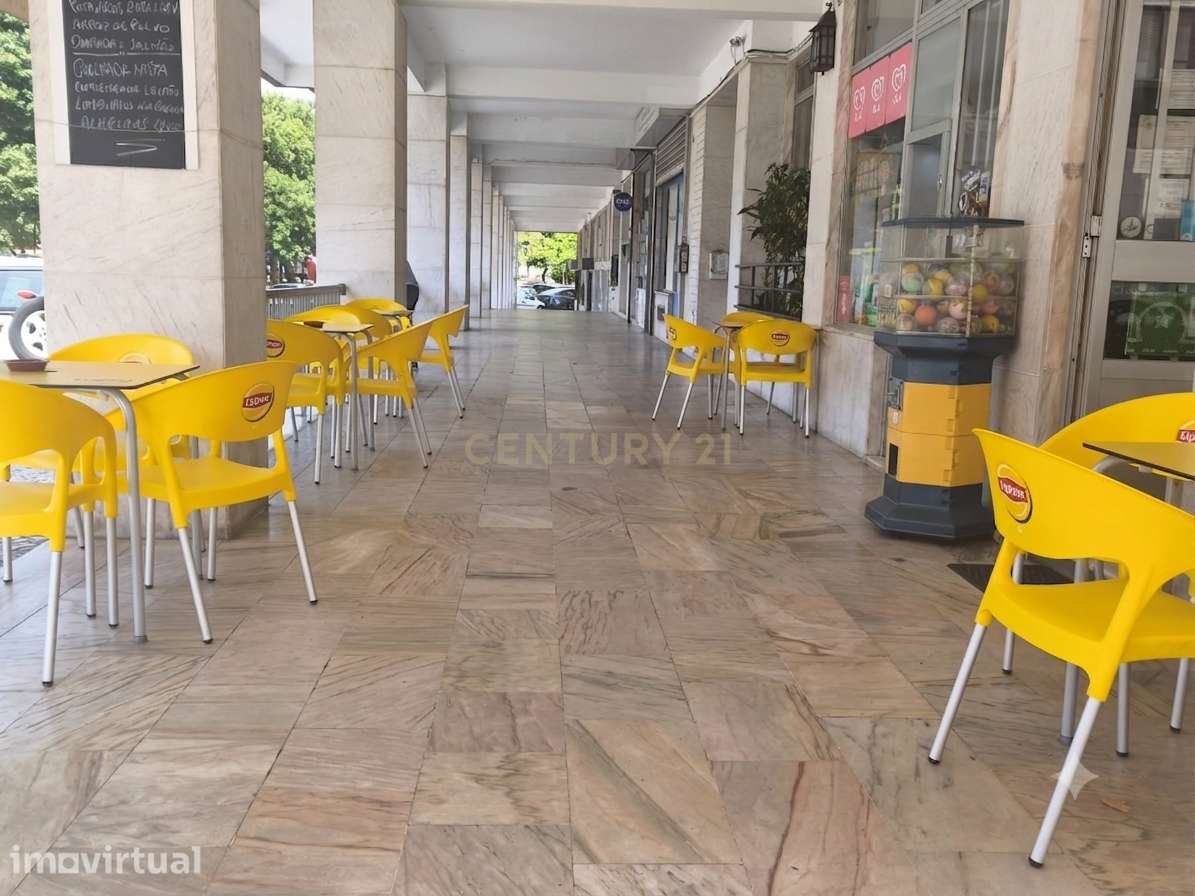 RESTAURANTE EM FUNCIONAMENTO PARA TRESPASSE | JUNTO AO PARQUE CENTRAL - Grande imagem: 3/27
