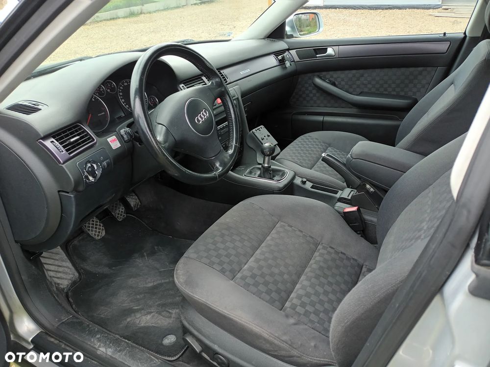 Audi A6 Avant - 10