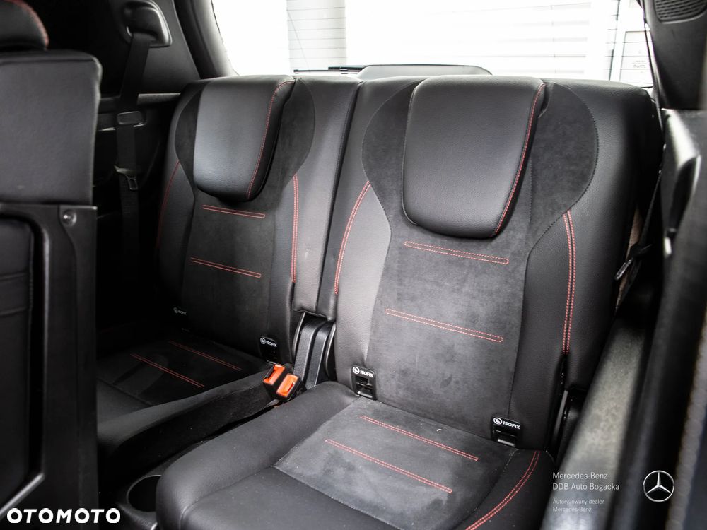 Mercedes-Benz GLB 220 mHEV 4-Matic AMG Line 8G-DCT - 38