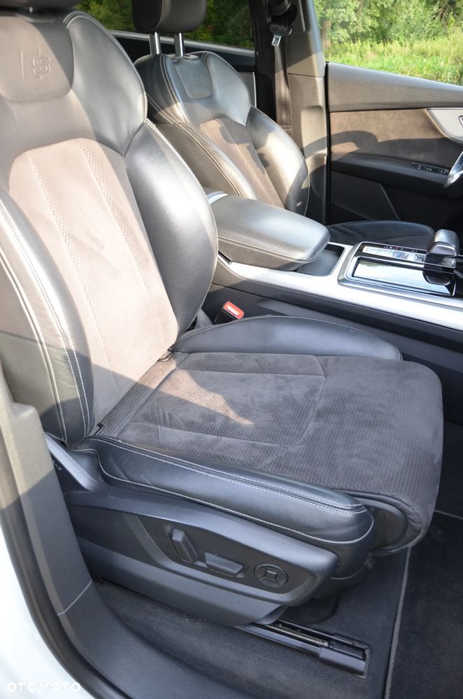 Audi Q8 - 28