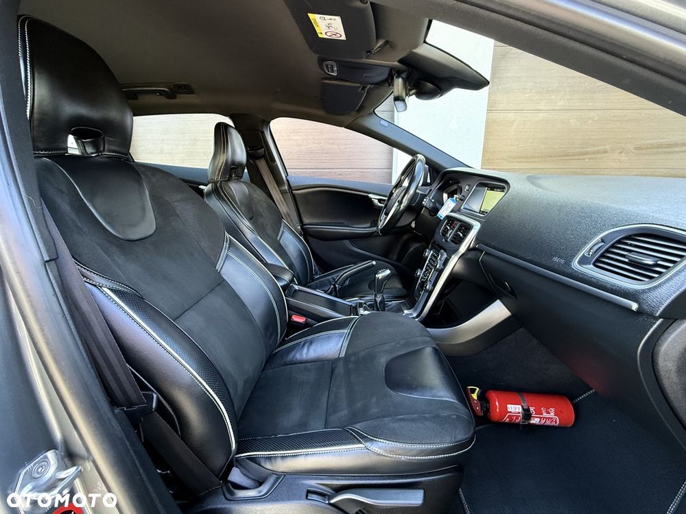 Volvo V40 D2 RDesign - 25
