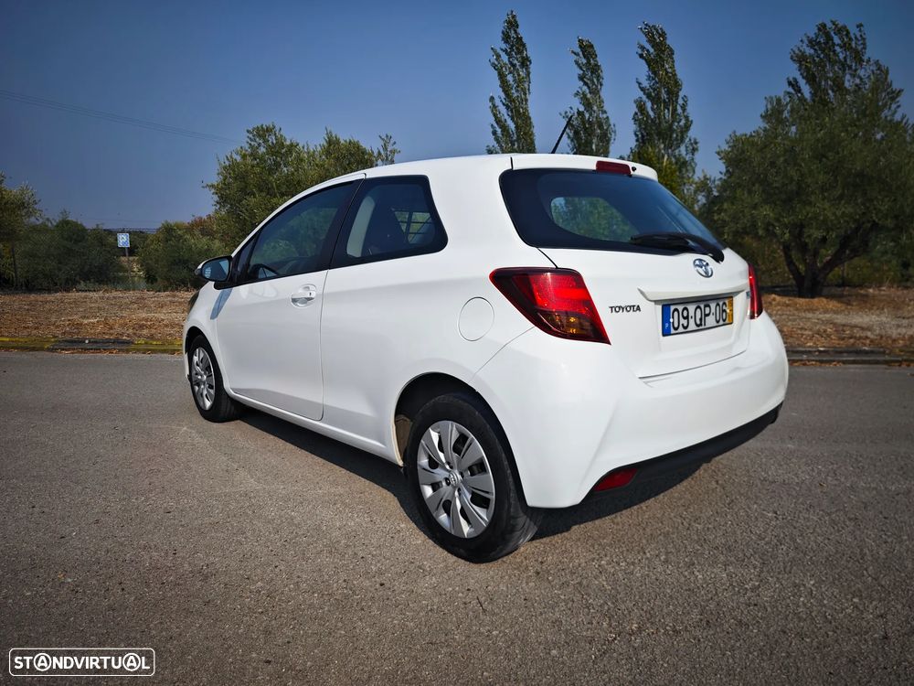 Toyota Yaris Bizz 1.4 D-4D IVA Dedutível - 2