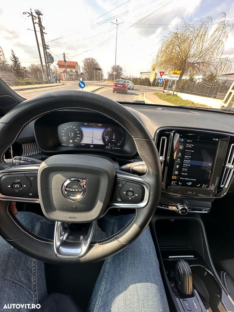 Volvo XC 40 Recharge T5 Twin Engine AT7 R-Design Expression - 11