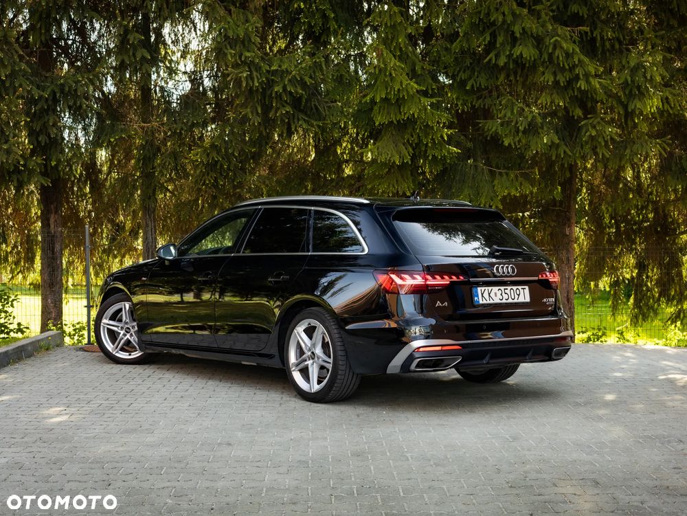 Audi A4 Avant 40 TDI quattro S tronic S line - 16
