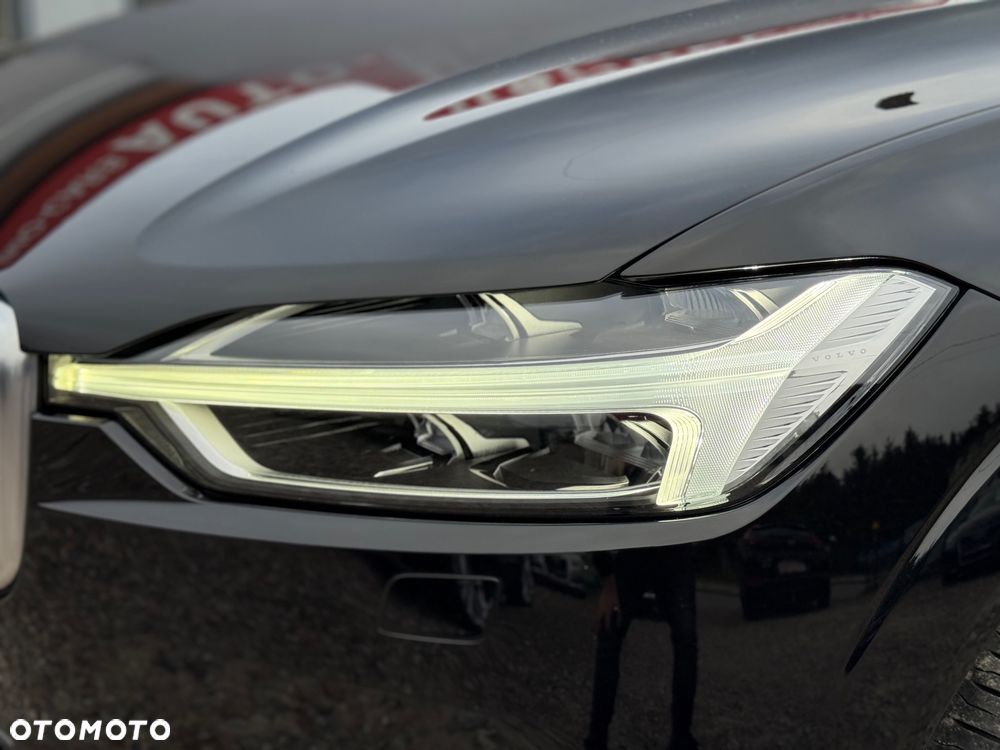 Volvo XC 60 D4 RDesign - 12