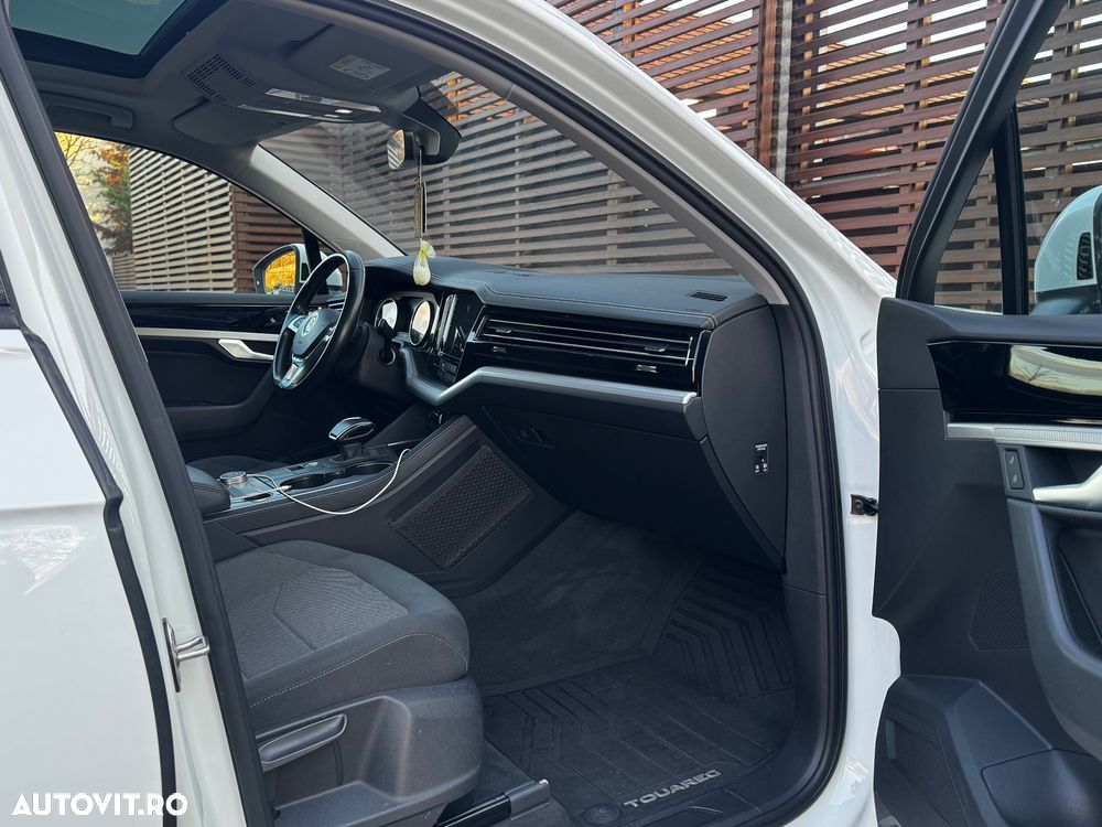 Volkswagen Touareg V6 TDI Elegance - 22