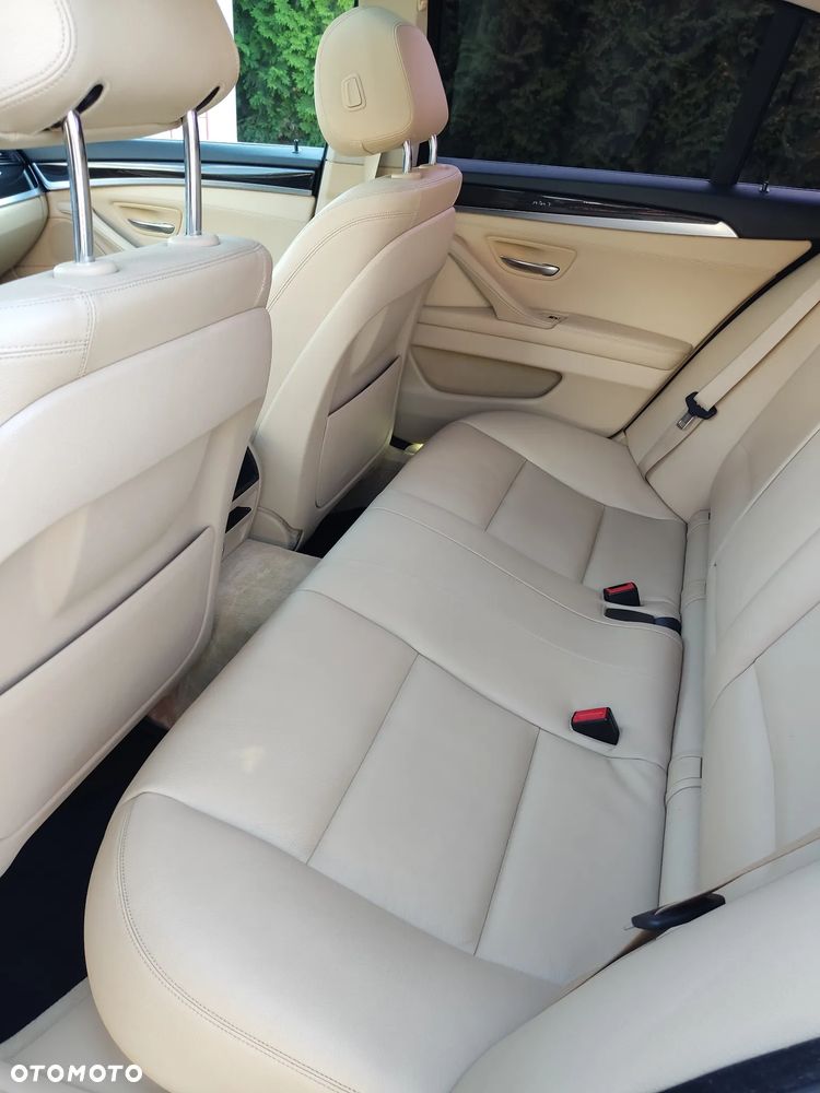 BMW Seria 5 535i - 13