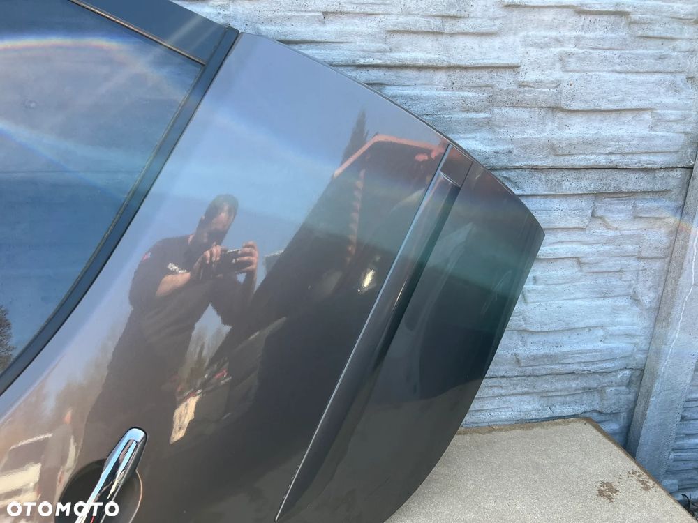 DRZWI PRAWE MITSUBISHI L200 LIFT 2015r C06 - 2