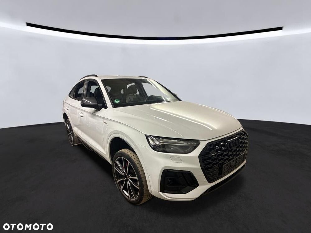 Audi Q5 Sportback - 3