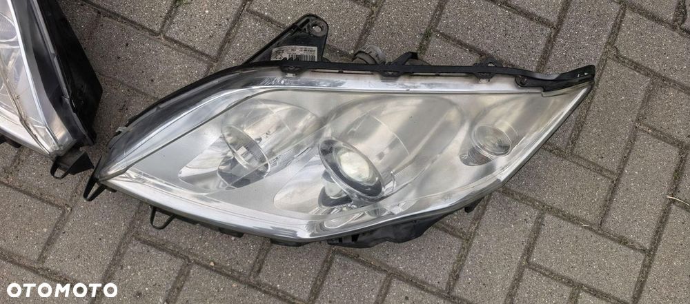 LAMPA LEWA PRAWA KPL. REFLEKTOR PRZÓD LEWY PRAWY RENAULT LAGUNA III 3 XENON - 2