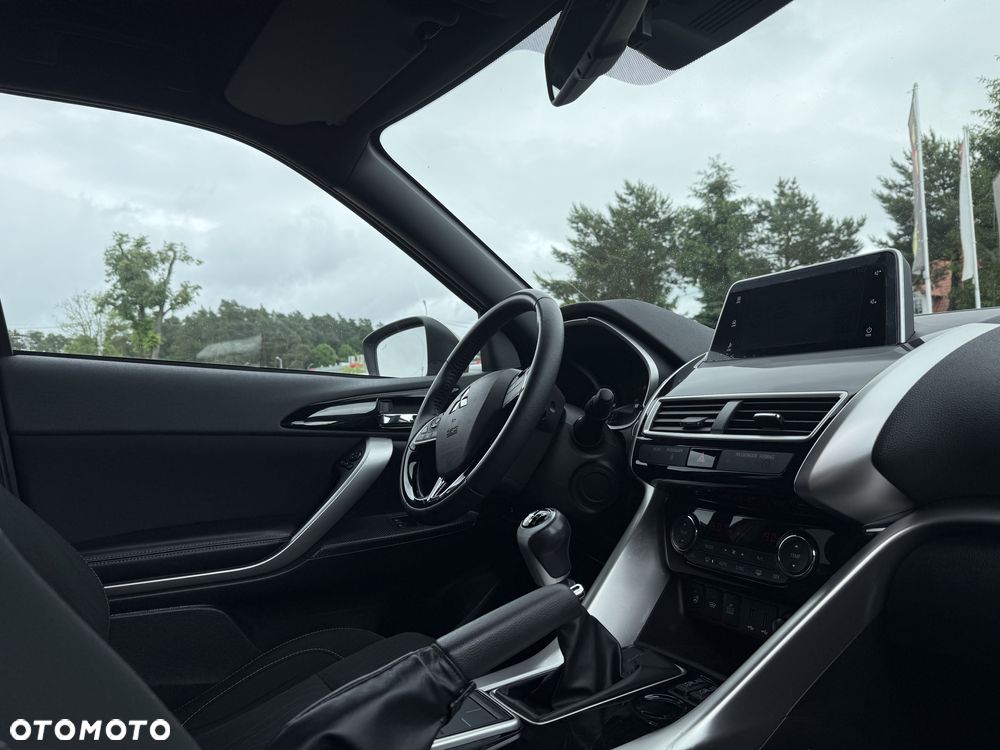 Mitsubishi Eclipse Cross 1.5 T Invite Plus - 14