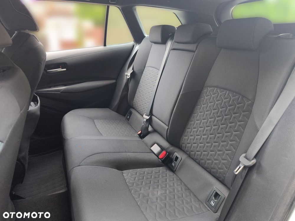 Toyota Corolla 1.8 Hybrid Comfort - 13